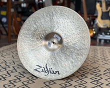 Load image into Gallery viewer, Zildjian 20&quot; K Custom Dark Crash

