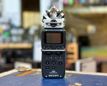 Load image into Gallery viewer, Zoom H5 Handy Recorder
