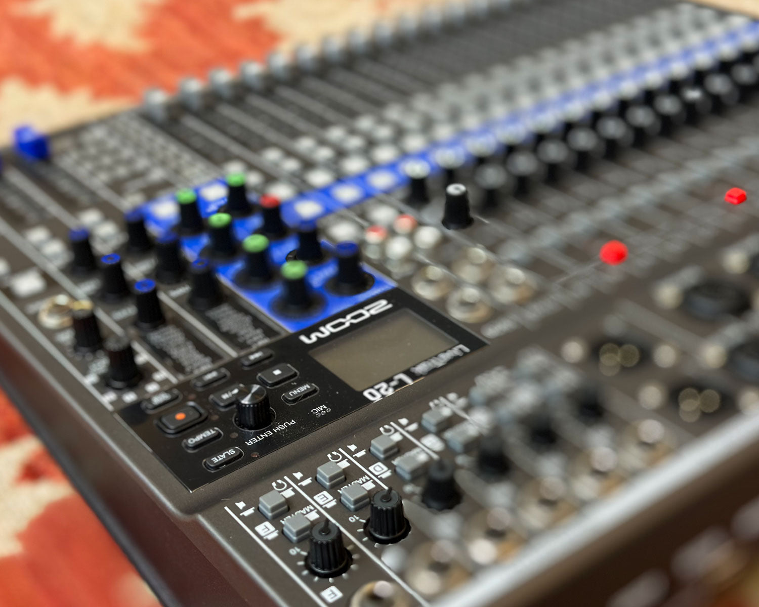 Zoom Livetrak L-20 Digital Mixer Recorder – Found Sound