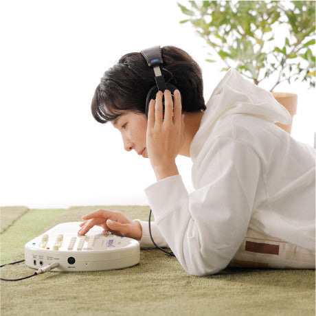 Suzuki Omnichord OM-108 - Ivory