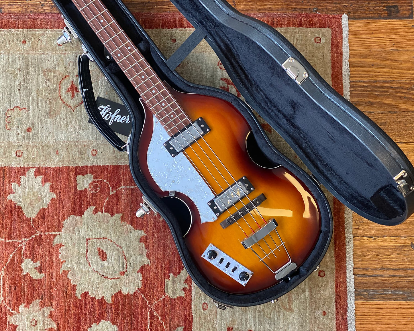 Left Handed Höfner Ignition Series Violin Bass - Sunburst
