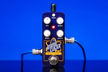 Load image into Gallery viewer, Electro Harmonix Atomic Cluster
