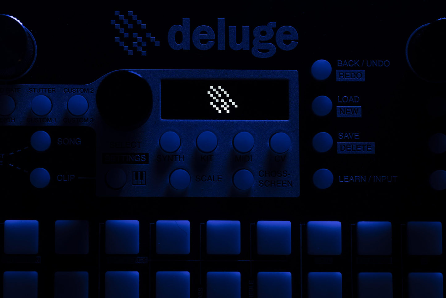 Synthstrom Deluge Portable Synthesizer Sequencer Sampler
