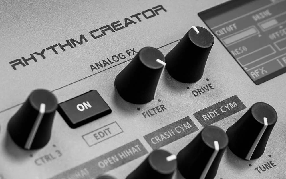 Roland TR-1000 Rhythm Creator Analogue Drum Machine