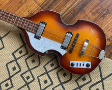 Load image into Gallery viewer, Left Handed Höfner Ignition Series Violin Bass - Sunburst
