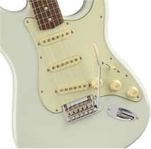 Load image into Gallery viewer, Fender &#39;60s Classic Player Stratocaster Sonic Blue
