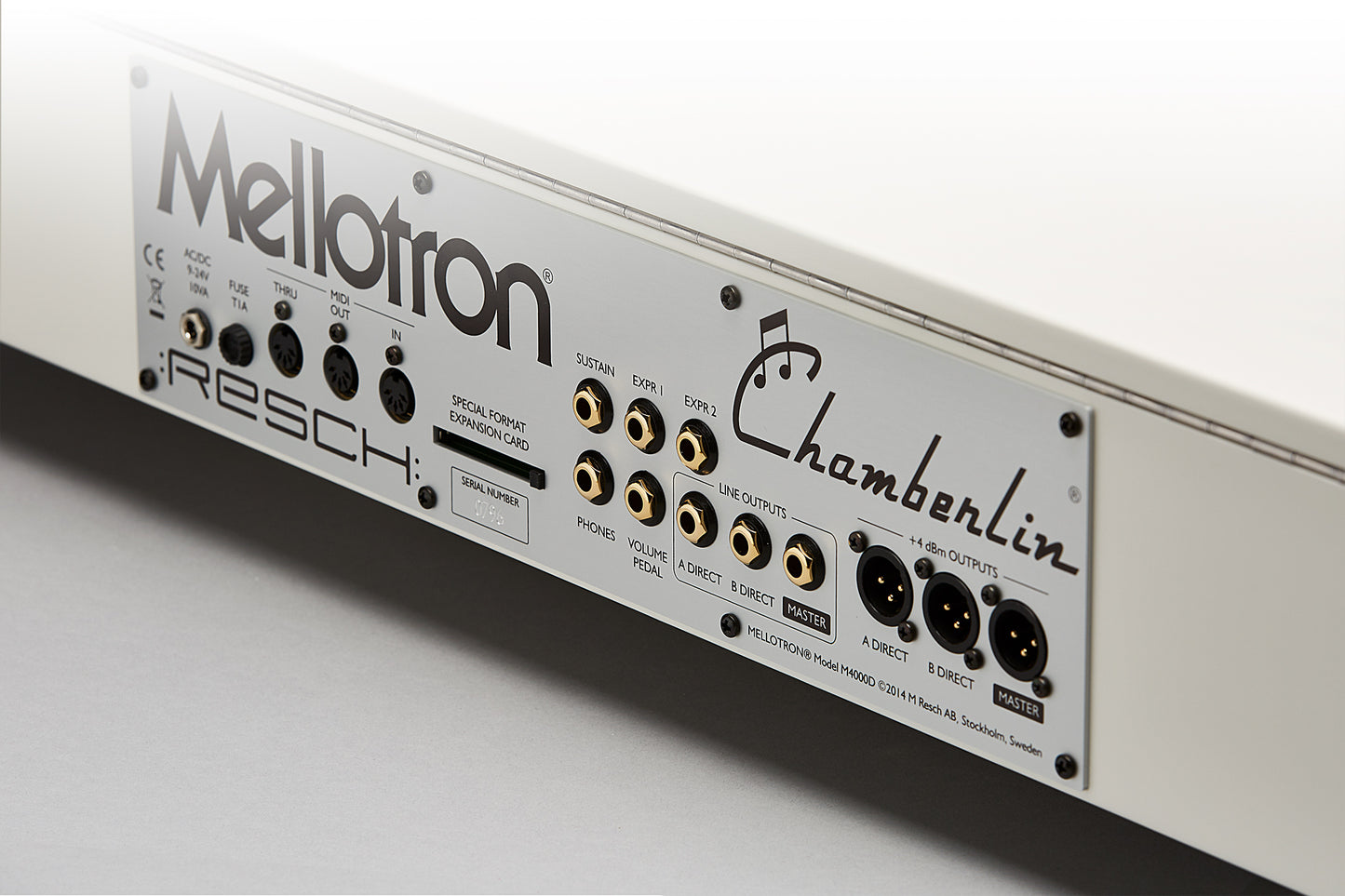 Mellotron M4000D Digital Mellotron