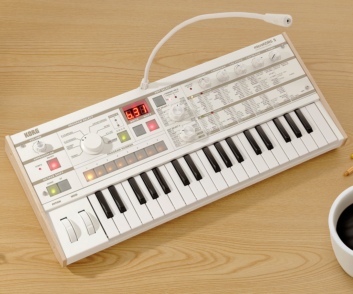 KORG microKORG S Analogue Modelling Synthesizer Vocoder