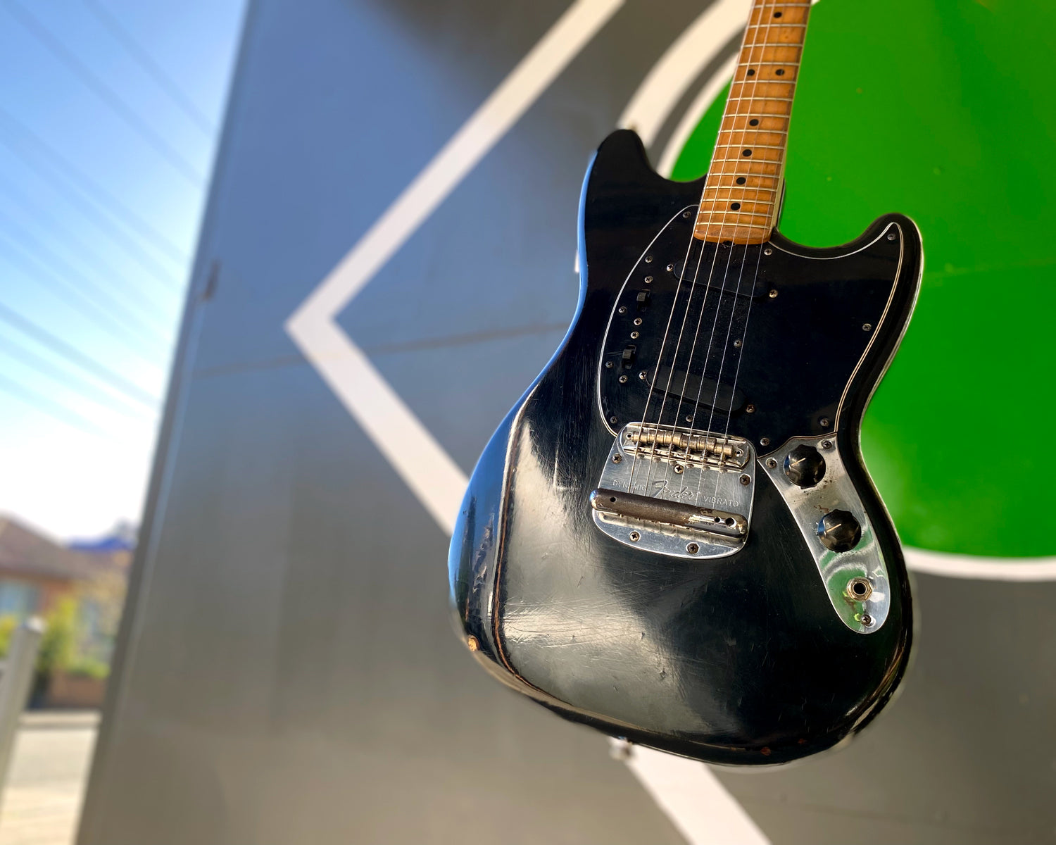 Fender mustang maple on sale fretboard