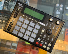 Load image into Gallery viewer, Akai MPC1000
