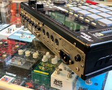 Load image into Gallery viewer, Akai MPC1000
