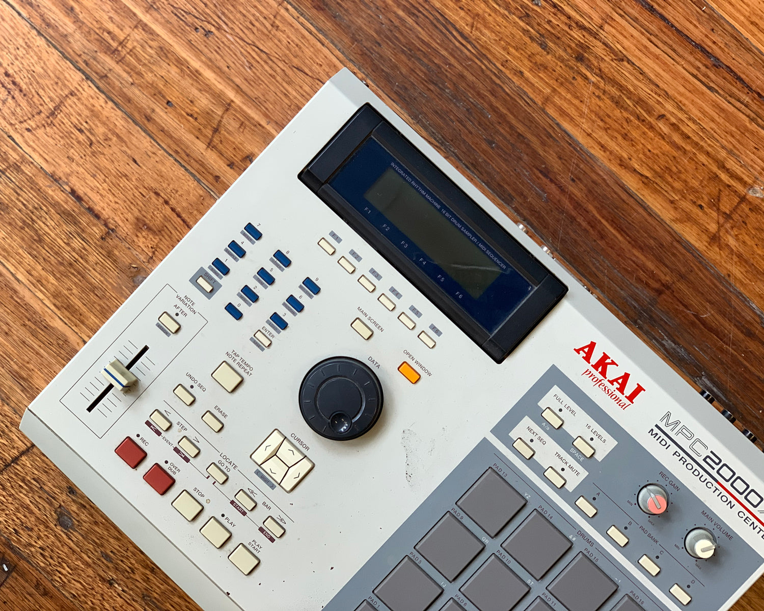 Akai MPC2000XL MIDI Production Center – Found Sound