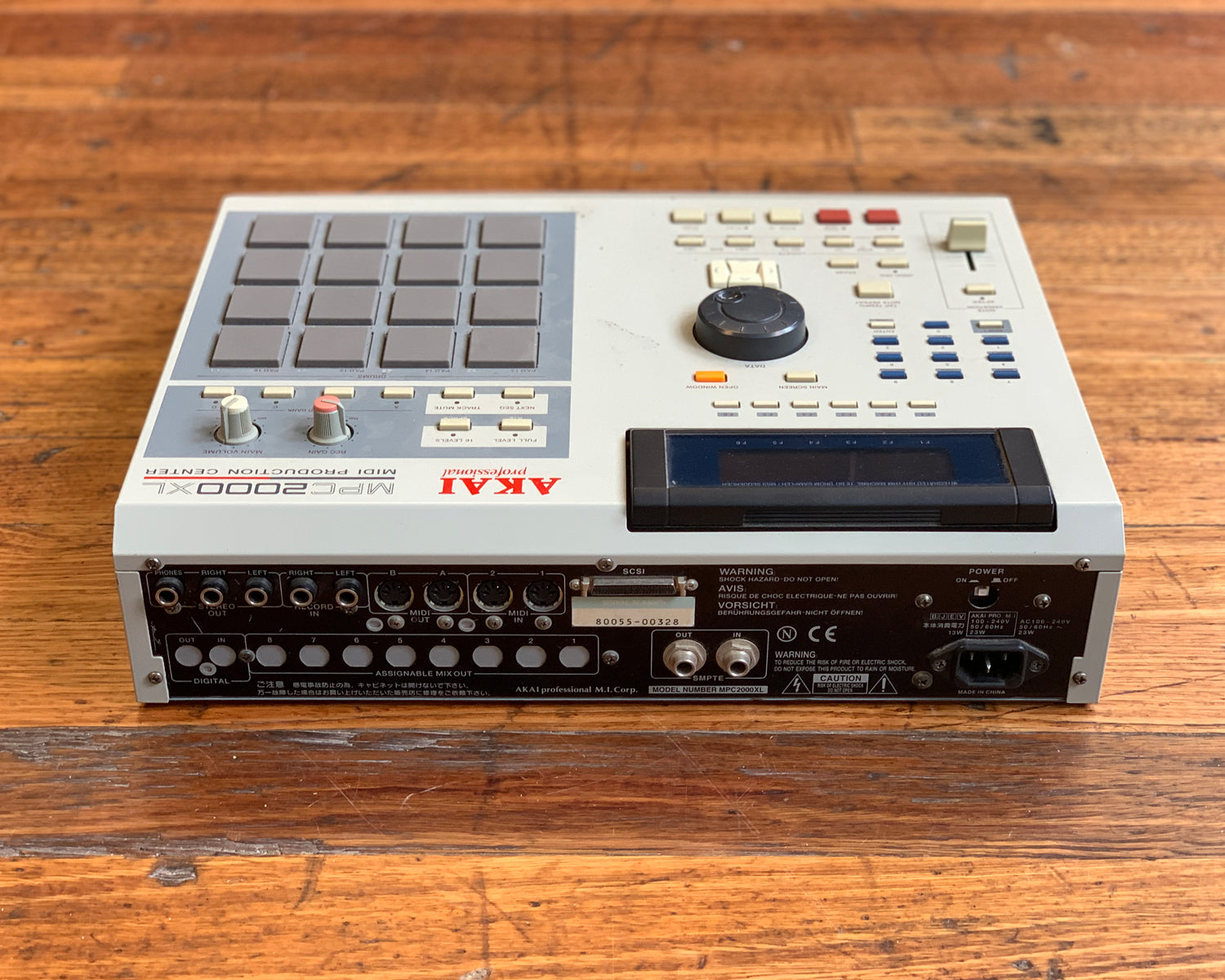 Akai MPC2000XL MIDI Production Center – Found Sound