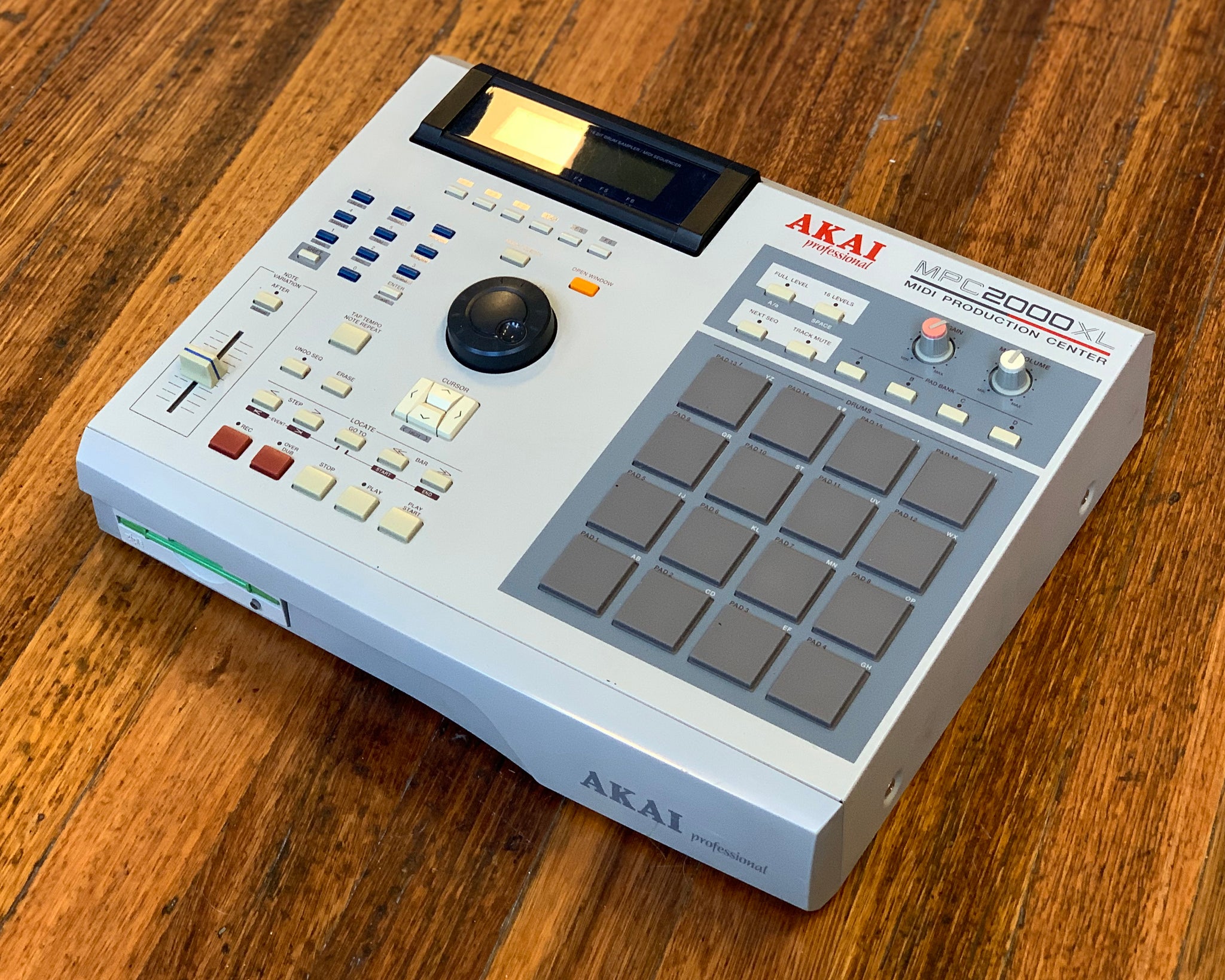 AKAI MPC2000XL 32MB フロッピー - DJ機器
