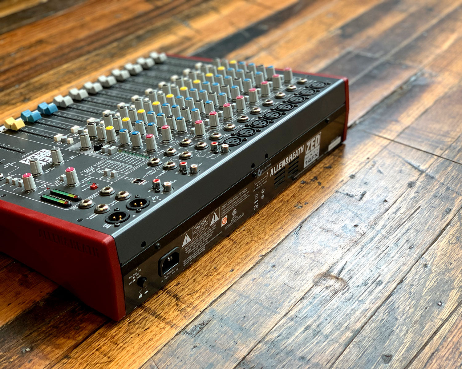 Allen & Heath ZED60-14FX – Found Sound