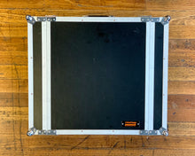 Load image into Gallery viewer, Ampeg SVT-III Pro w/ Road Case
