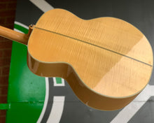 Load image into Gallery viewer, &#39;70s Antoria Jumbo Folk - Oasis / Wonderwall
