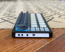 Load image into Gallery viewer, Arturia Beatstep

