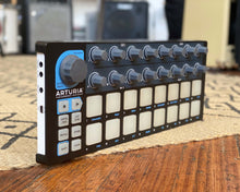 Load image into Gallery viewer, Arturia Beatstep
