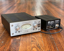 Load image into Gallery viewer, Avalon M5 Microphone Preamplifier
