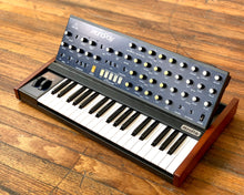 Load image into Gallery viewer, Behringer MonoPoly

