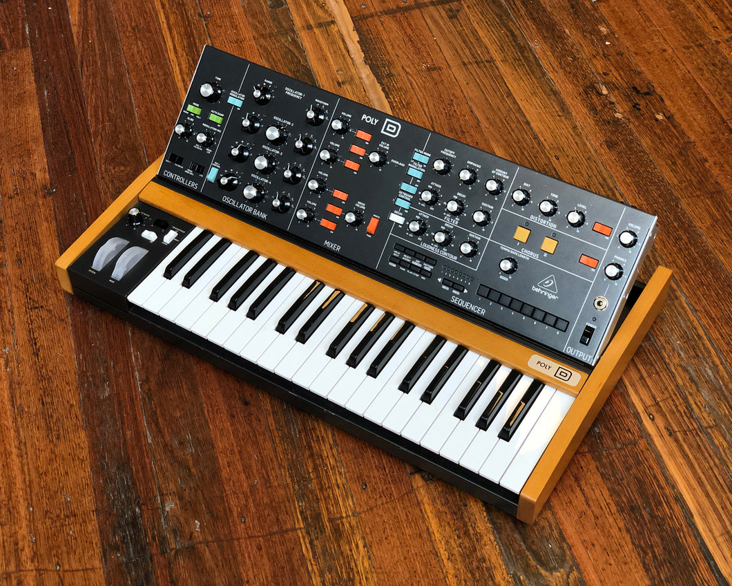 Poly d store synth