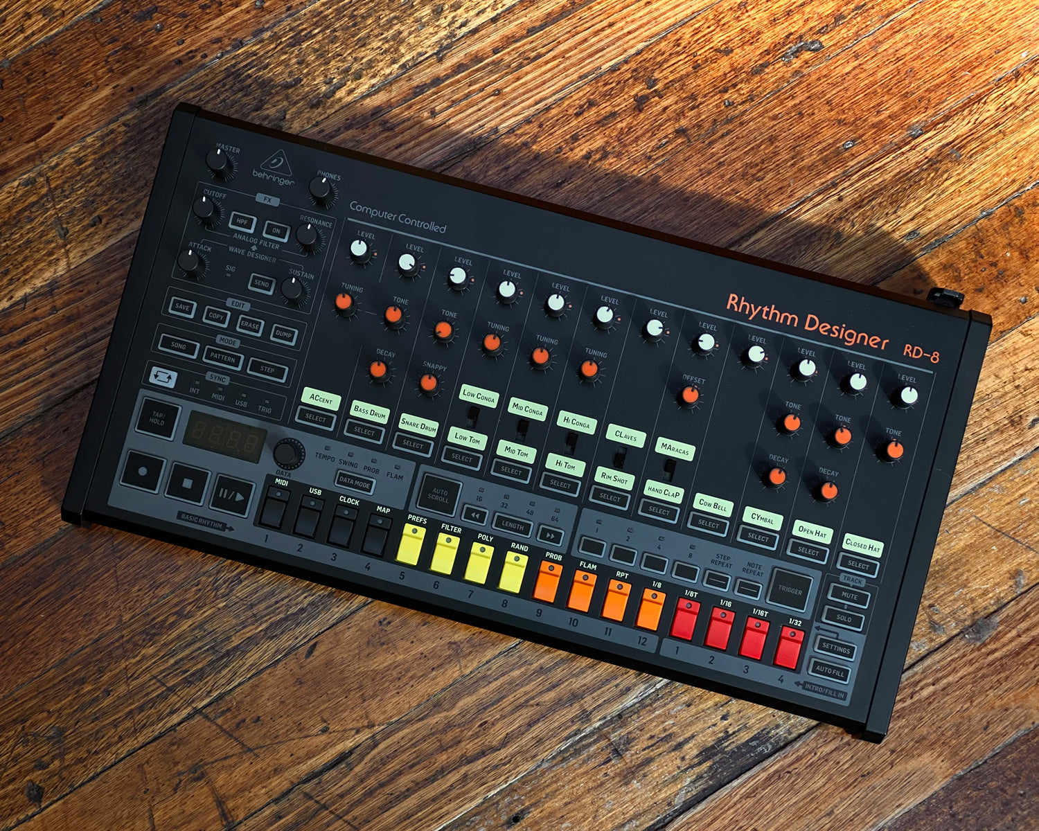 Behringer rd sales 8 midi