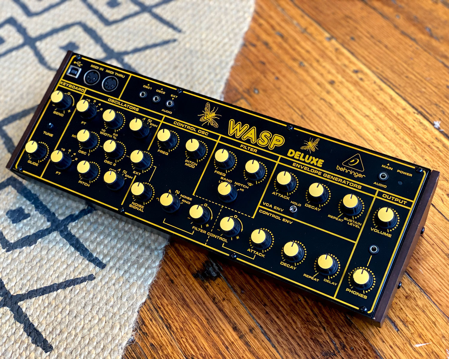 Behringer Wasp Deluxe – Found Sound