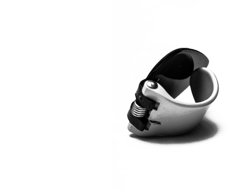 Black Mountain Spring Loaded Thumb Pick Right Handed Grey - Medium