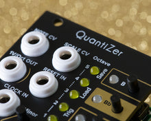 Load image into Gallery viewer, Limited Edition Tiptop Audio QuantiZer Black
