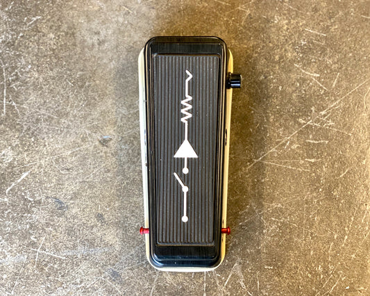 MXR CAE MC404 Wah