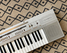Load image into Gallery viewer, &#39;84 Casio Casiotone CT-310
