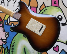 Load image into Gallery viewer, Rare late &#39;90s Chandler Futurama Offset
