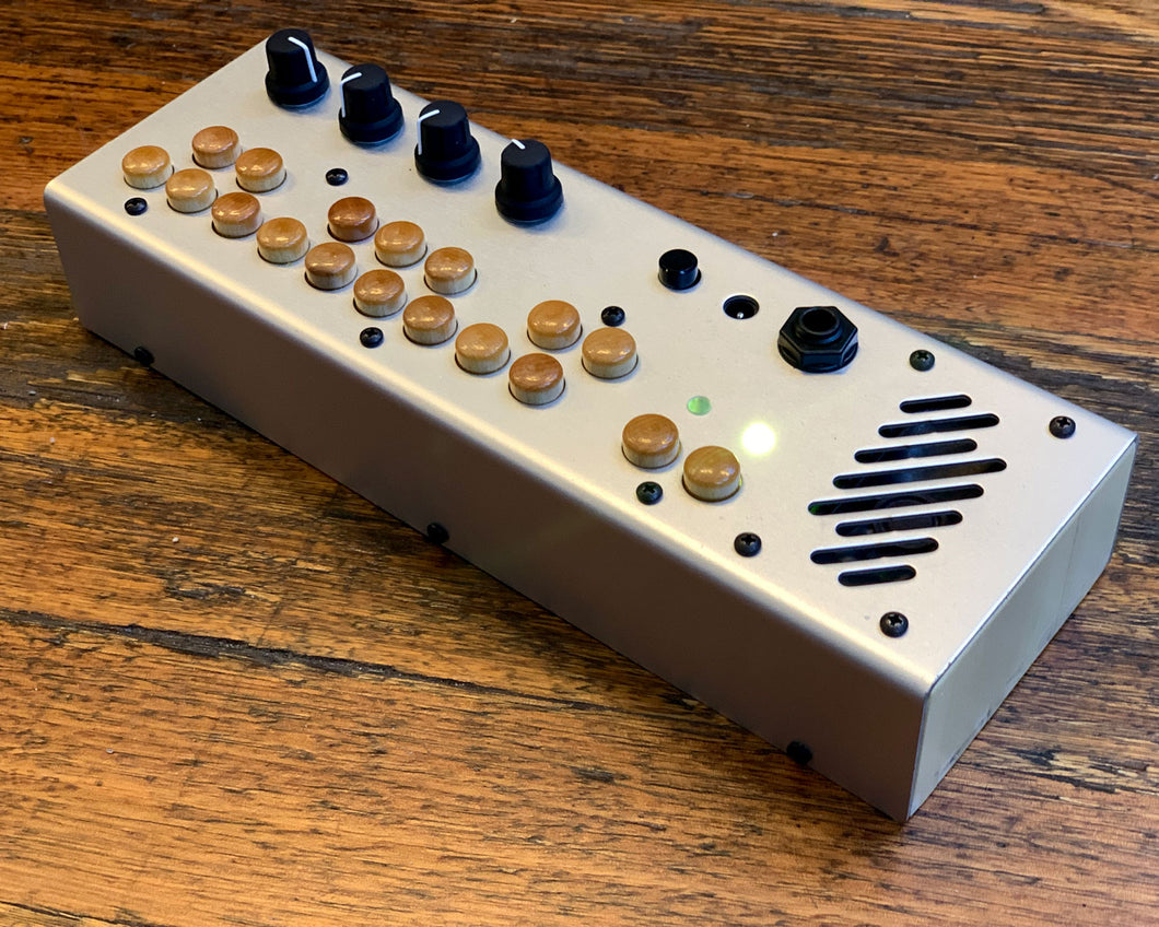 Critter & guitari discount pocket piano midi