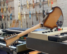 Load image into Gallery viewer, &#39;66 Danelectro Bellzouki Model 7020 12-String
