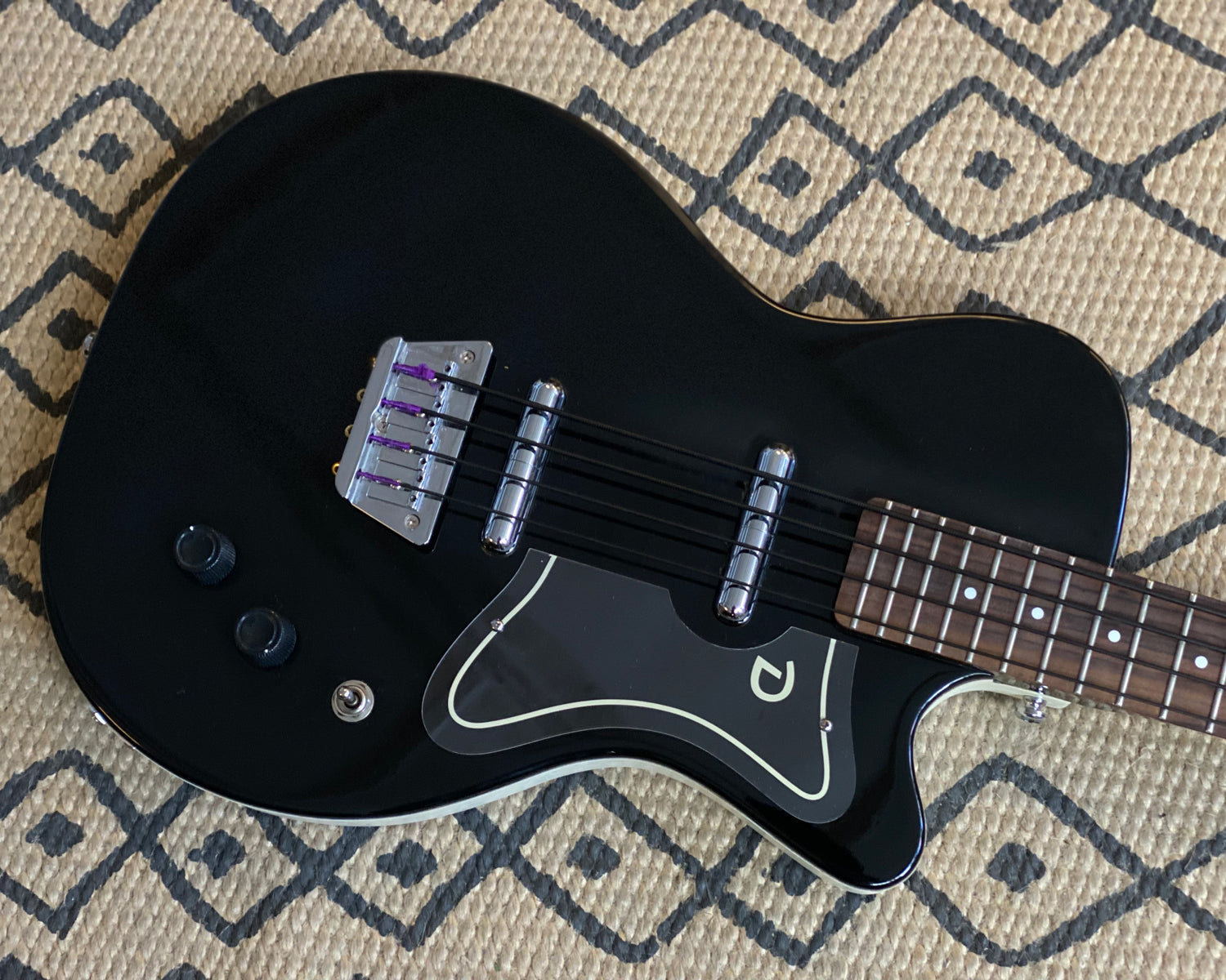 Danelectro '56 Single Cut Bass La Bella Tapewounds! 🖤 Found Sound