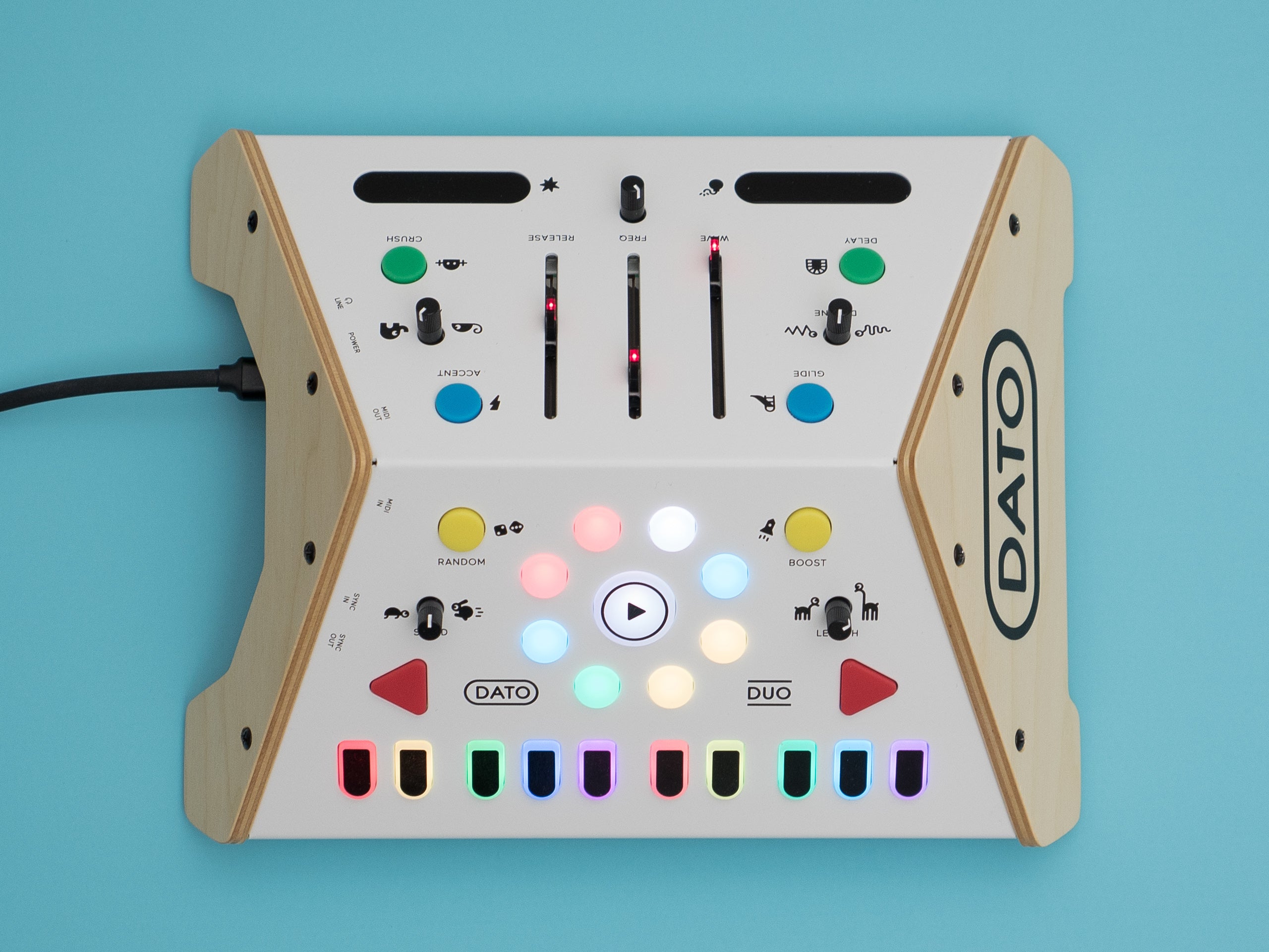 Dato DUO synth for two – Found Sound