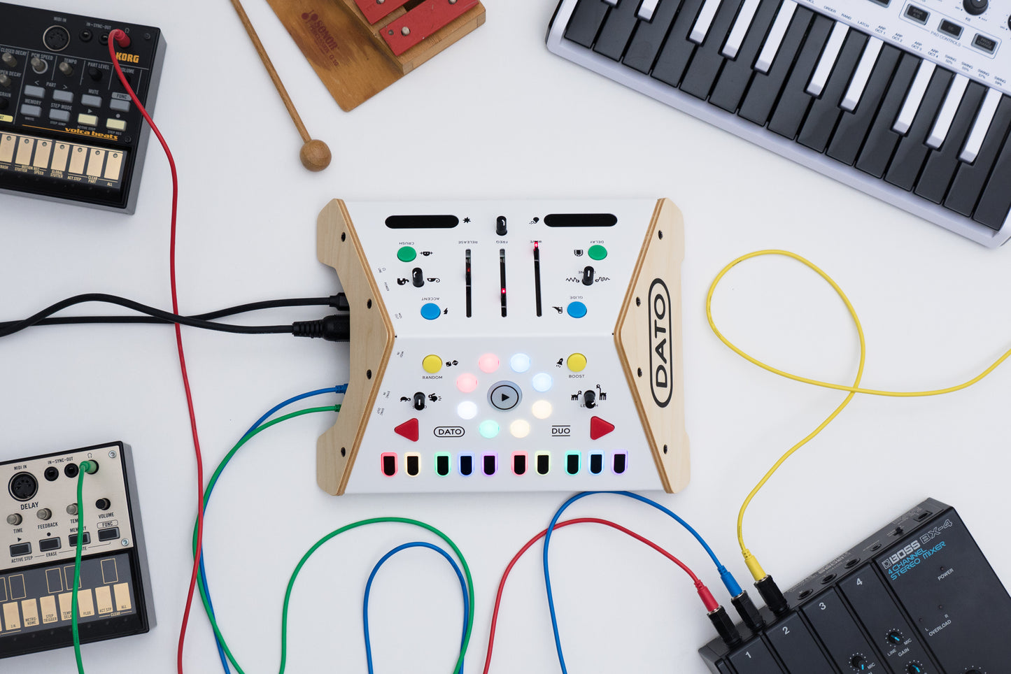 Dato DUO synth for two