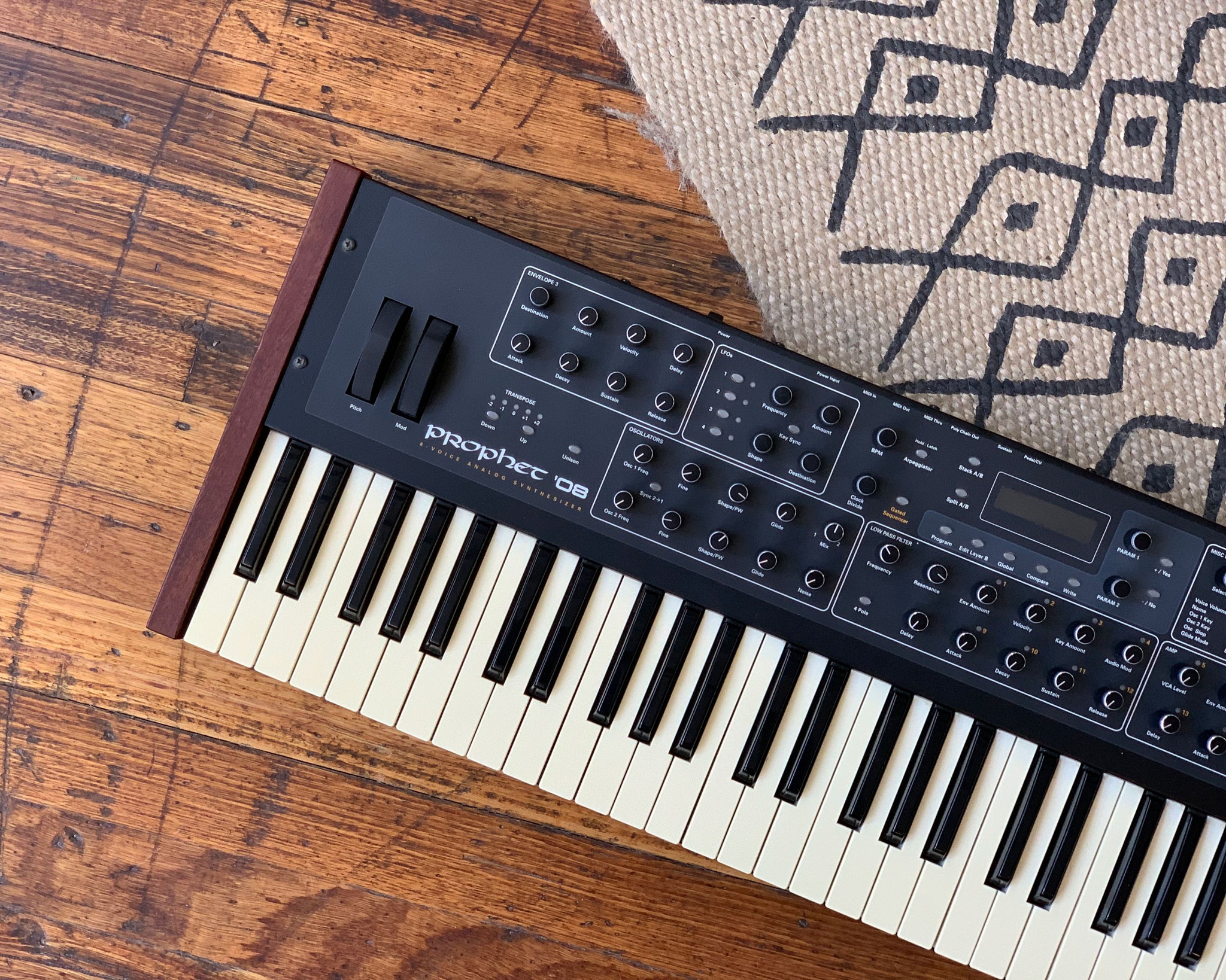 Dave Smith Instruments Prophet '08 PE – Found Sound