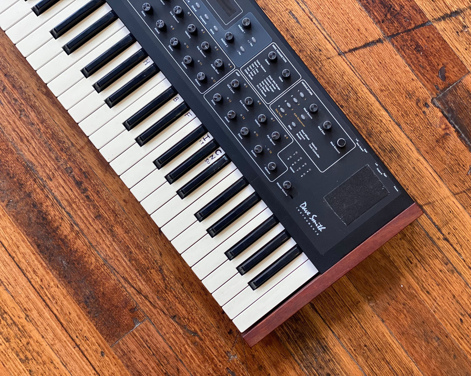 Dave Smith Instruments Prophet '08 PE 61-key 8-voice Analog