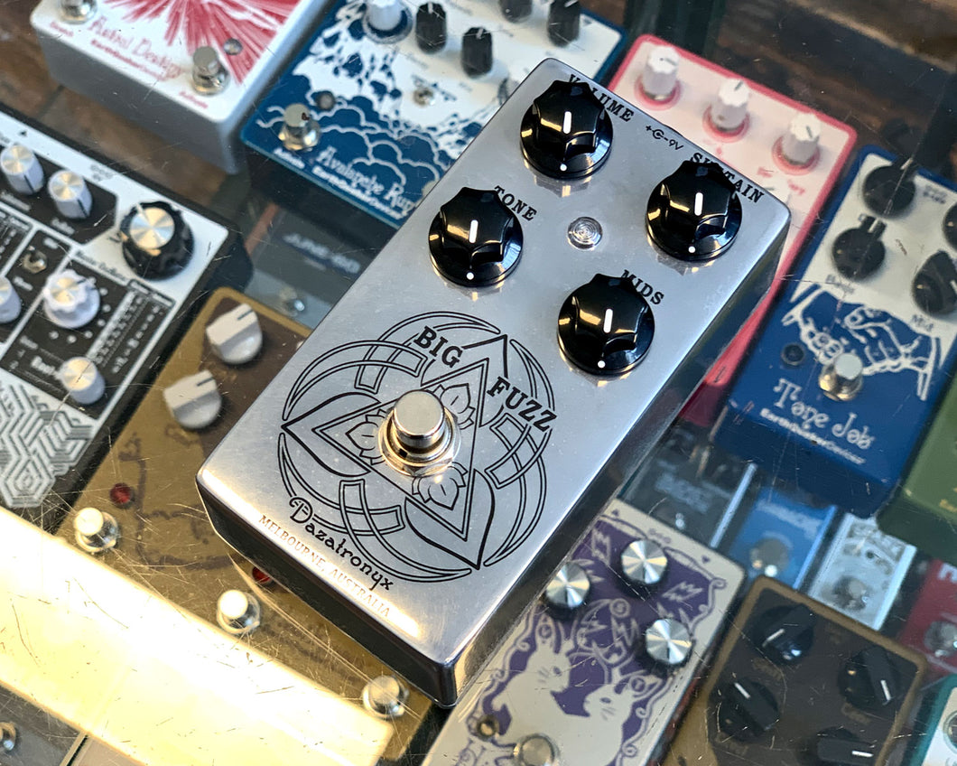 Dazatronyx Big Fuzz Plus Size - Limited Edition