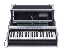 Load image into Gallery viewer, Doepfer A-100PBK Case with Integrated 3-Octave Keyboard
