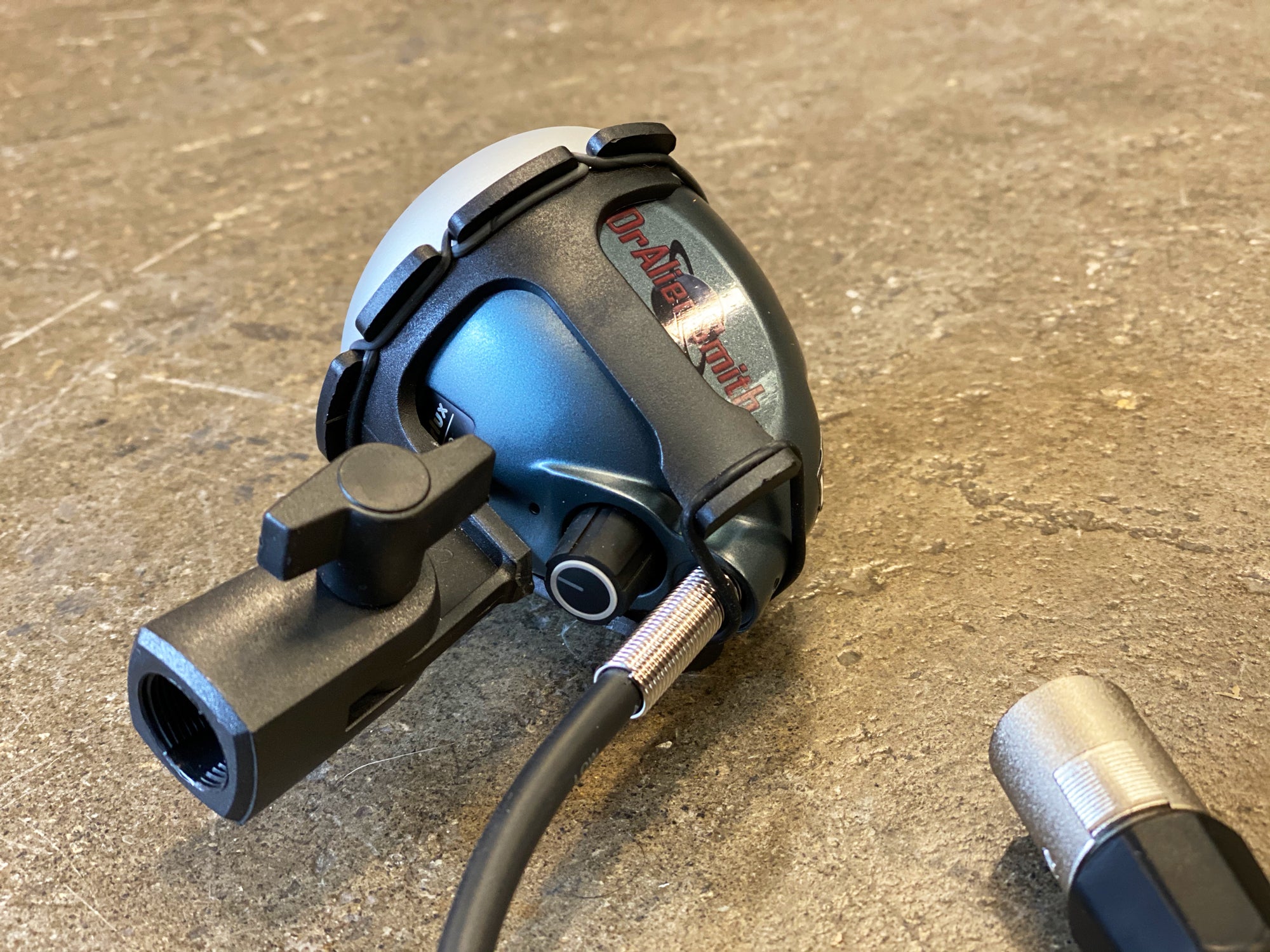 DrAlienSmith DirtMic-01 – Found Sound