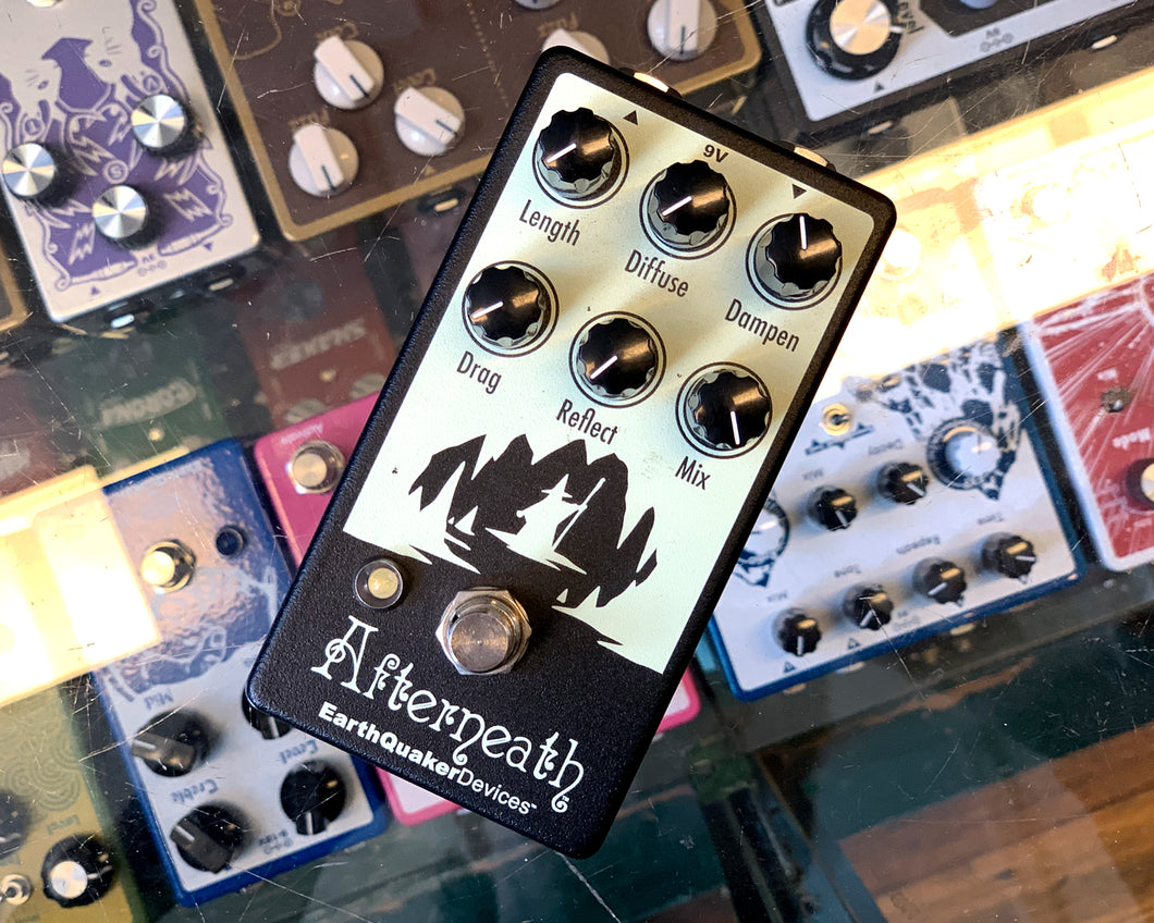 EarthQuaker Devices Afterneath V2