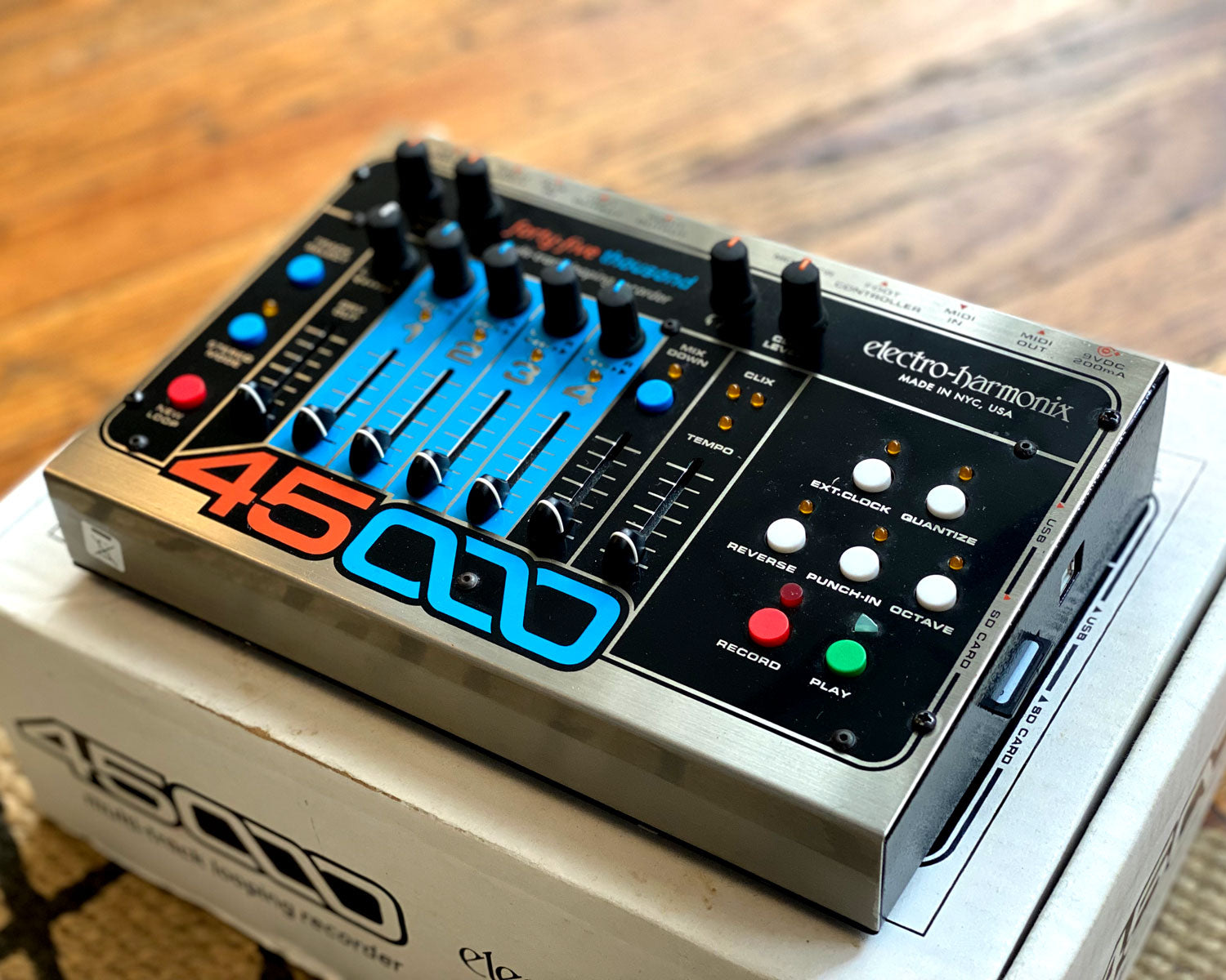 Electro Harmonix 45000 – Found Sound