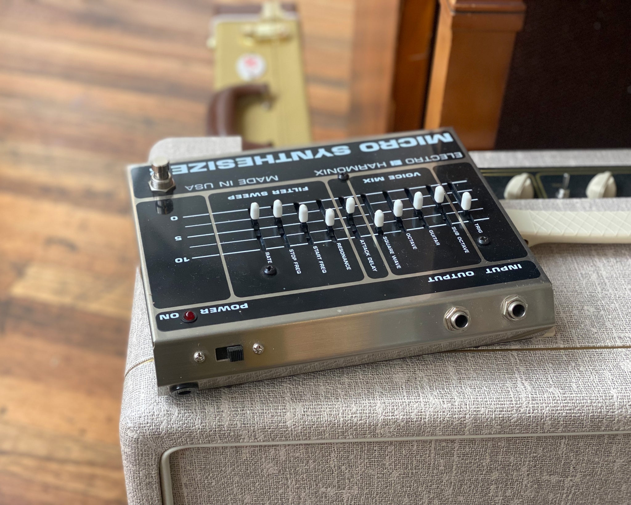 ギター ELECTRO-HARMONIX MICRO SYNTHESIZER Electro-Harmonix V1 Micro Synthesizer – Catalinbread Effects