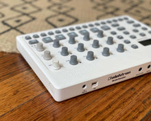 Load image into Gallery viewer, Elektron Model: Samples
