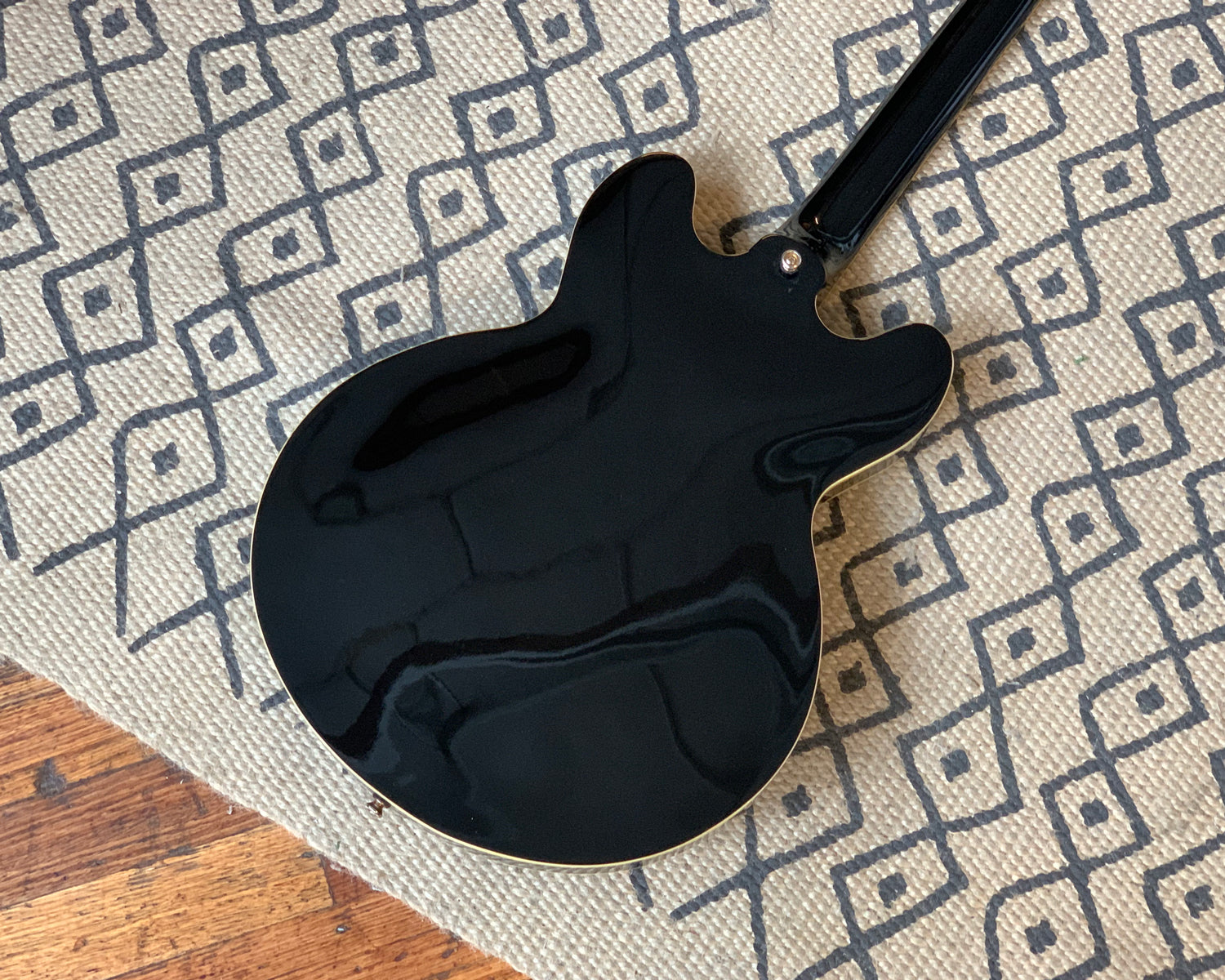 Epiphone Sheraton II w/ Case – Found Sound