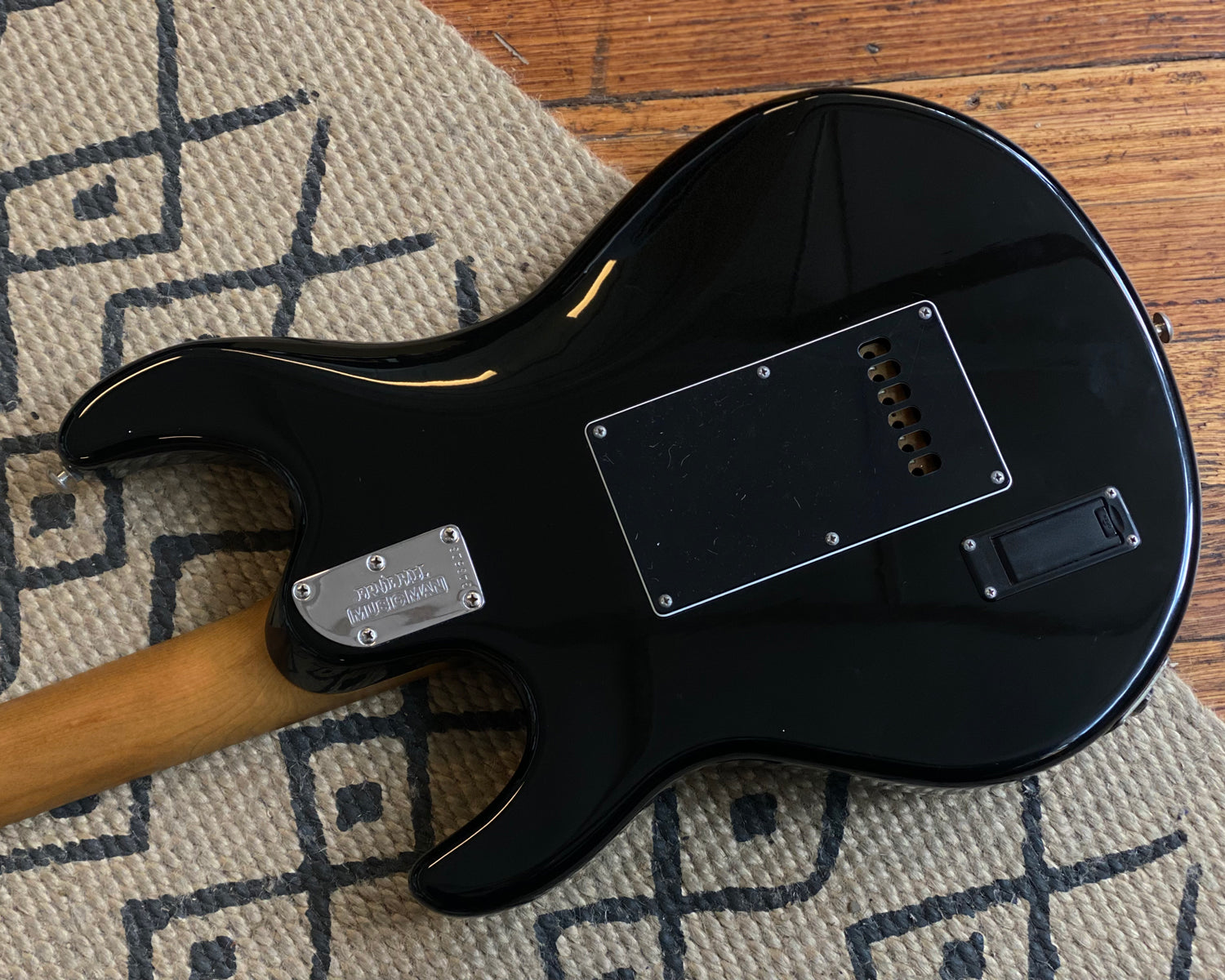 08 Ernie Ball Music Man Silhouette HSH - Hot Rodded – Found Sound