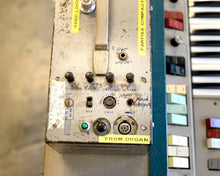 Load image into Gallery viewer, &#39;66 Farfisa Compact Duo - Combo Organ 🇮🇹
